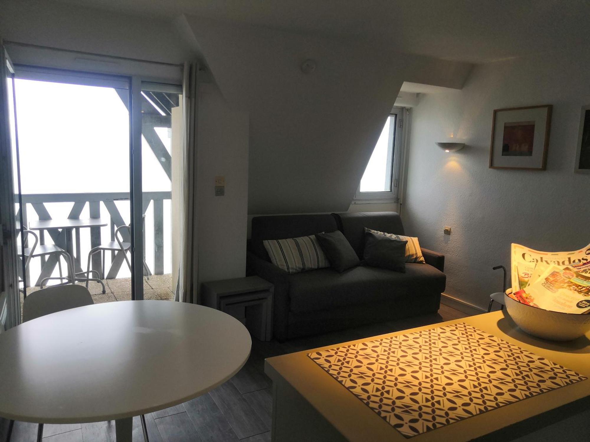 Residence "Les Tamaris" トルヴィル＝シュル＝メール エクステリア 写真