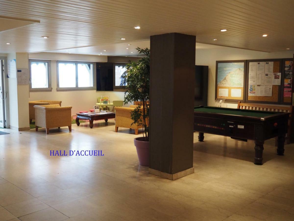 Residence "Les Tamaris" トルヴィル＝シュル＝メール エクステリア 写真